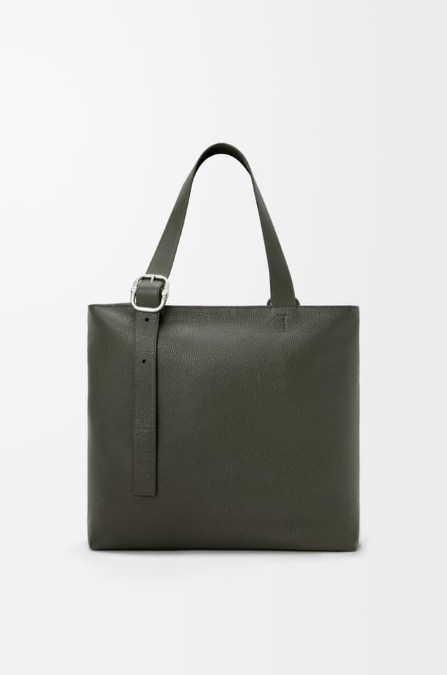 LOEWE Loop zipped tote in supple grained calfskin
